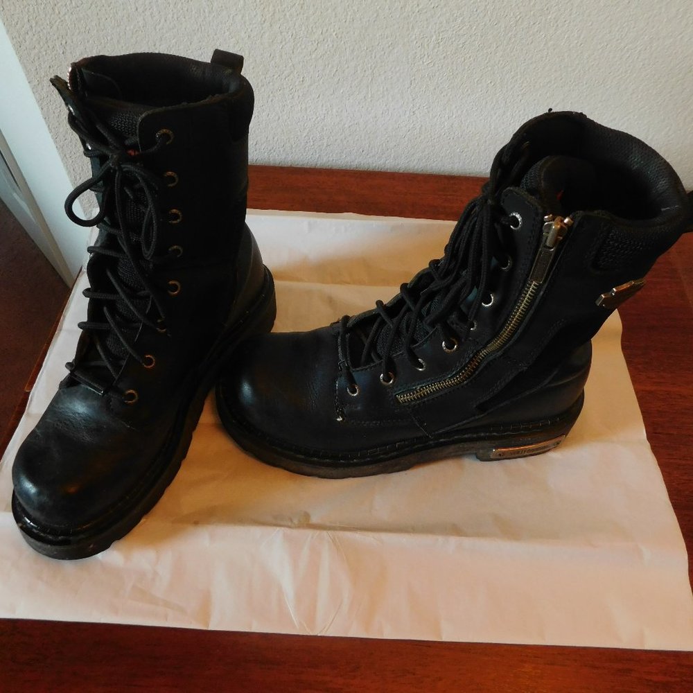 HARLEY DAVIDSON MEN'S SIZE7 MOTORCYCLE BOOTS...(OR WOMEN'S SIZE 9),STYLE 91542